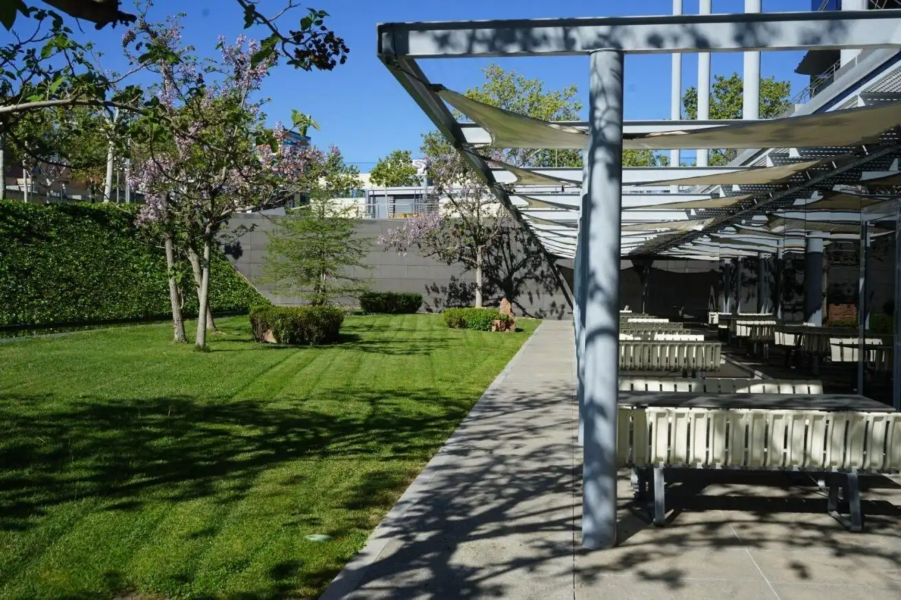 Terrasse von Büro zur Miete in Tres Cantos mit Klimaanlage, Heizung und Möbliert