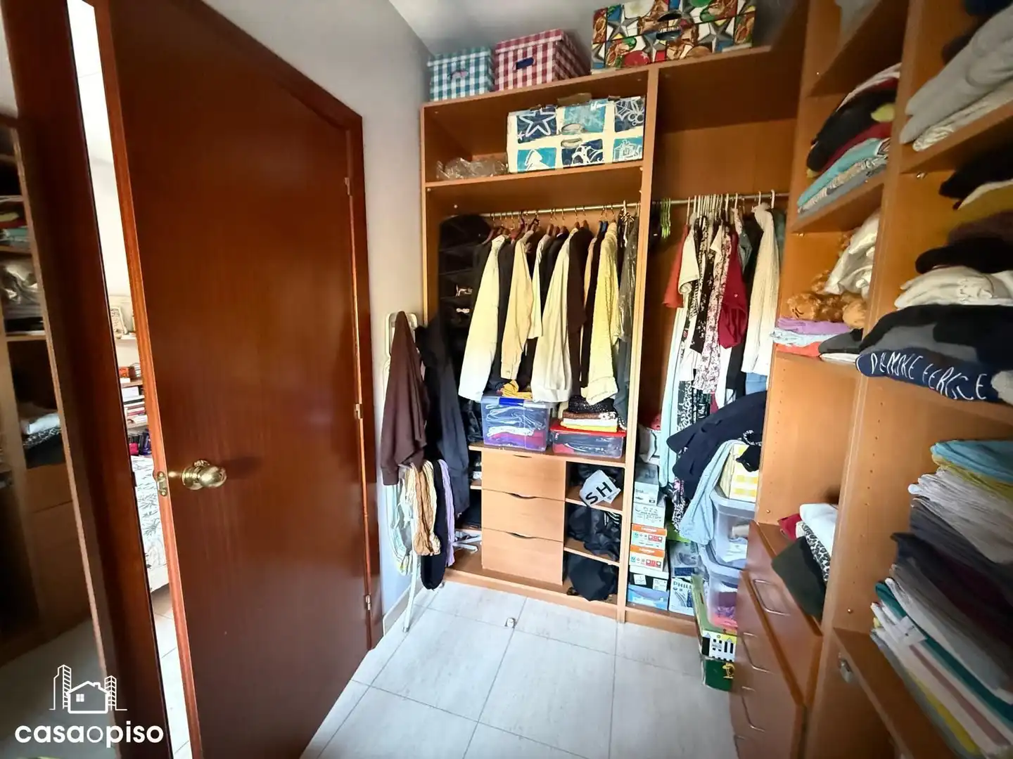 Habitación de Casa adosada en venta en Santa Perpètua de Mogoda con Calefacción y Terraza