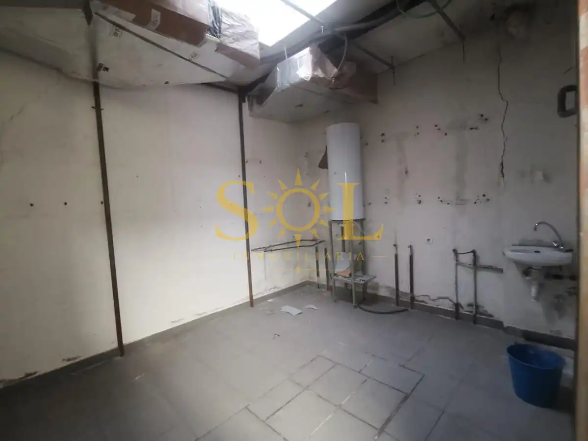 Local comercial en venda a Calle Alfonso V 11, imagen 22