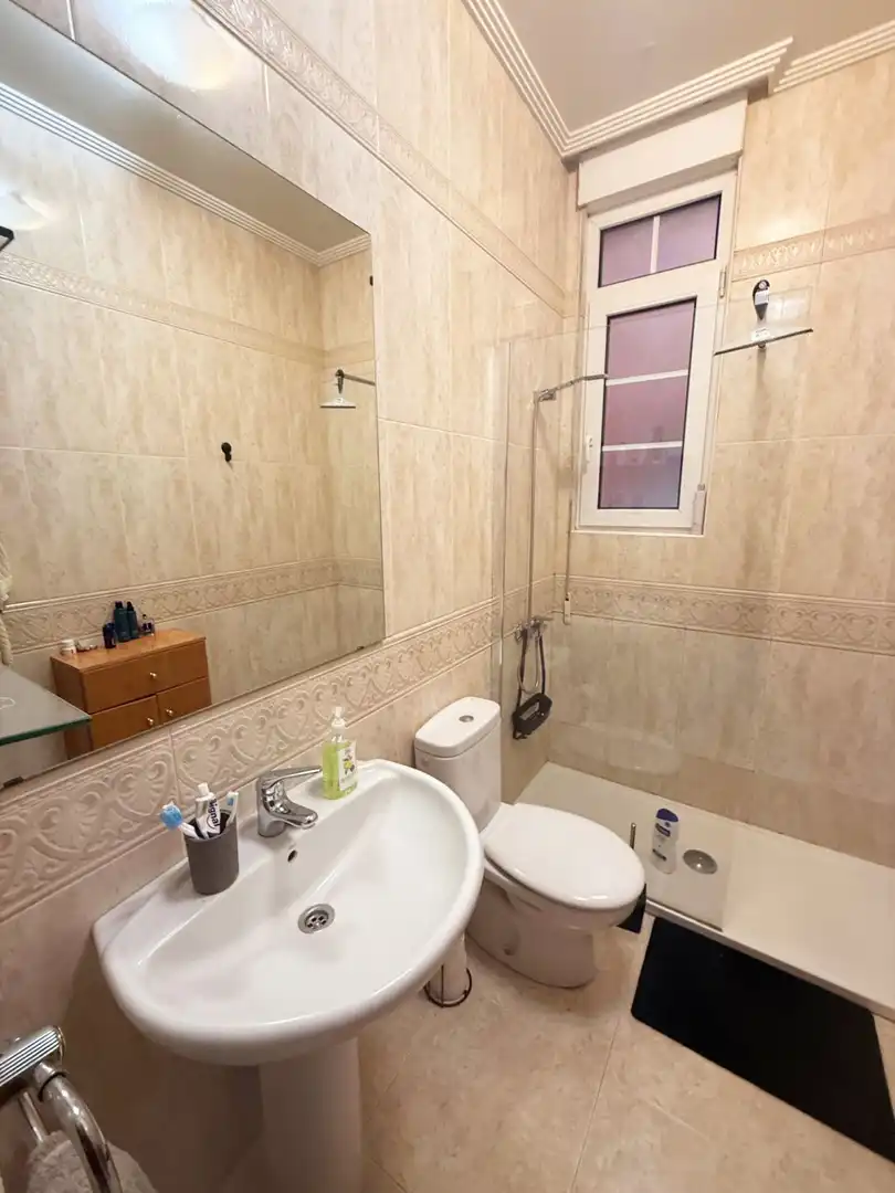 Badezimmer von Wohnung zum Verkauf in Palencia mit Heizung