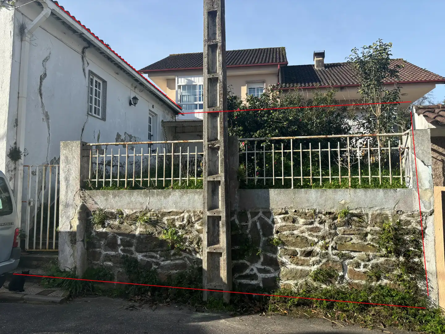 Houses for sale in Vigo   with Private garden