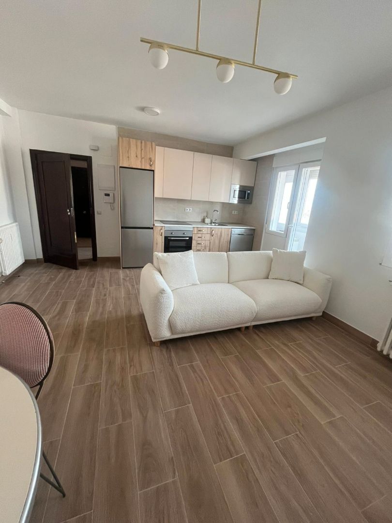 Flat to rent in Calle de las Infantas, Centro