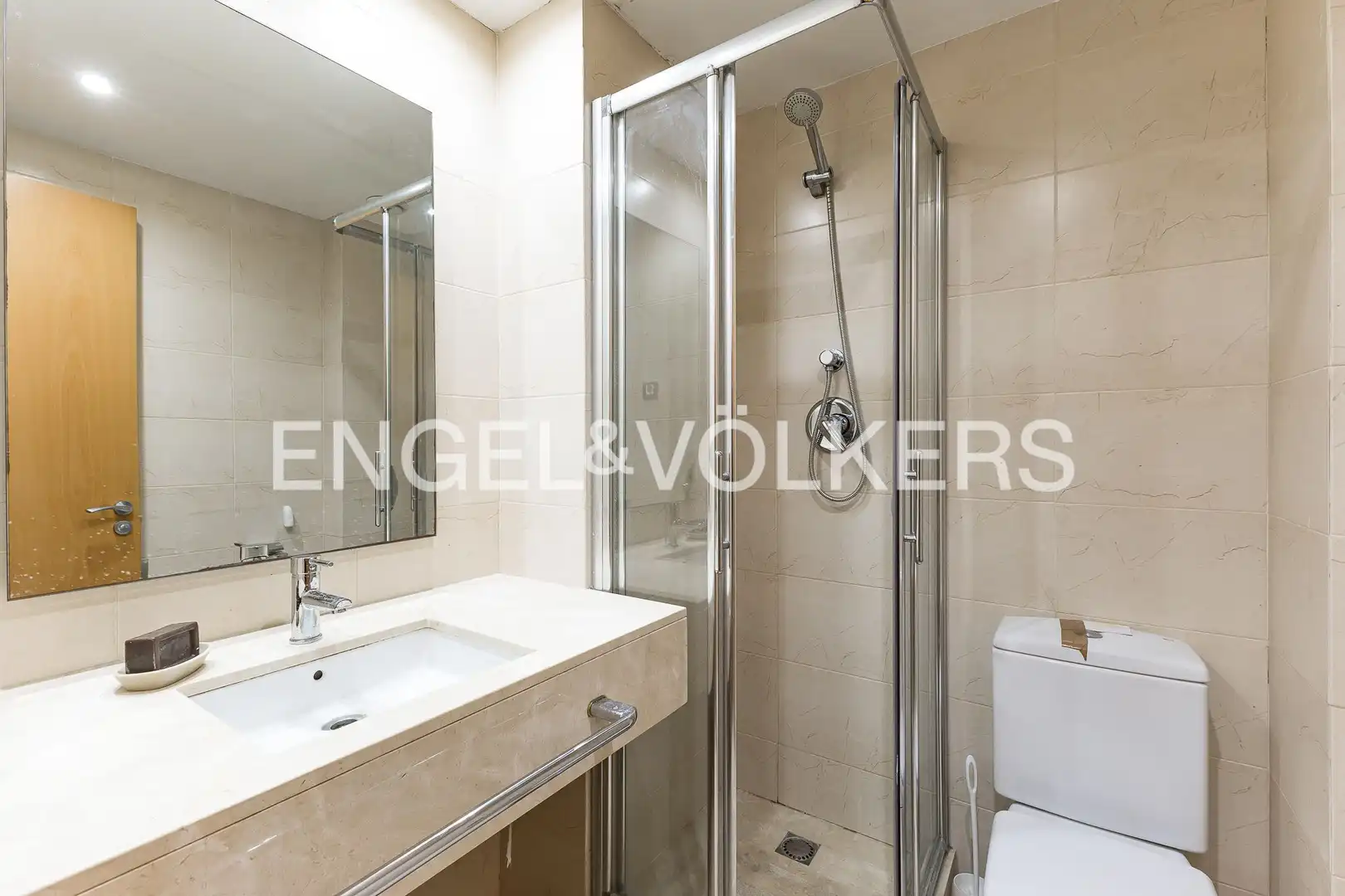 Baño de Piso en venta en Barcelona con Aire acondicionado, Calefacción y Parquet