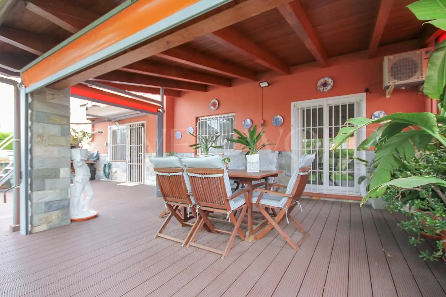 Adosado con jardín en venta en Del Puigmal, imagen 3