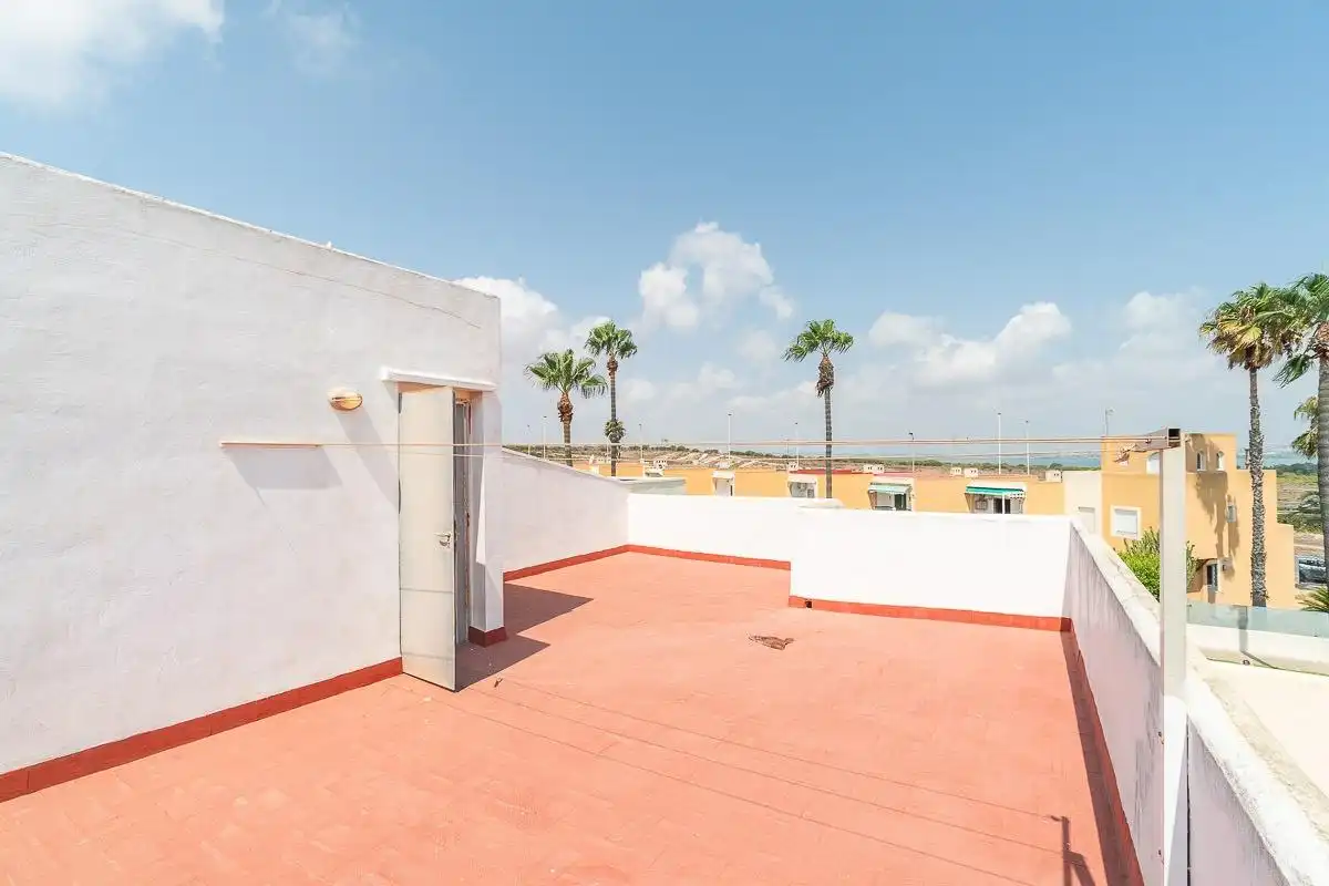 Bungalow amb terrassa en venda a Nueva Torrevieja - Aguas Nuevas, imagen 37