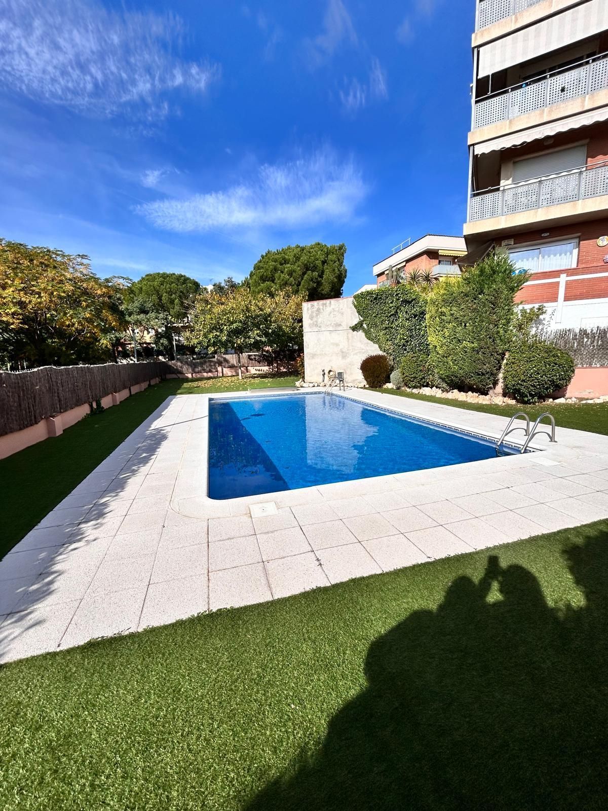 Schwimmbecken von Wohnung miete in Sant Feliu de Llobregat mit Klimaanlage, Heizung und Möbliert