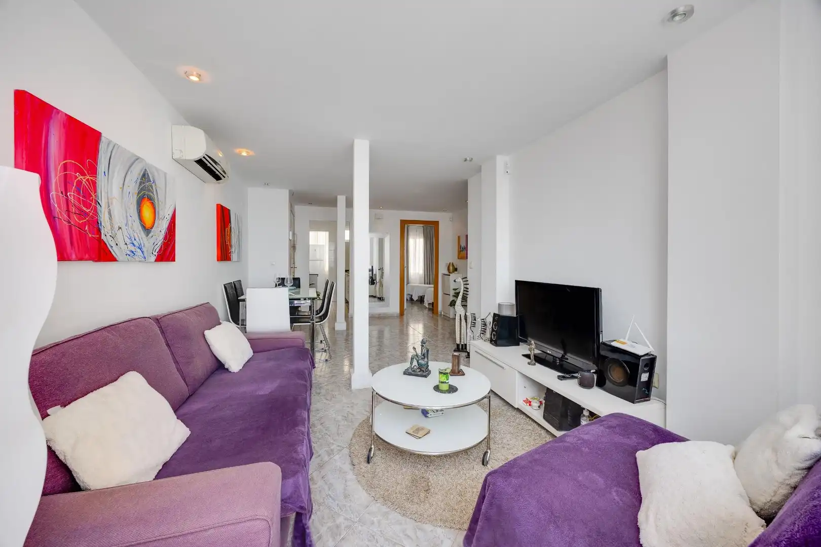 Sala d'estar de Apartament en venda en Torrevieja amb Aire condicionat, Terrassa i Moblat