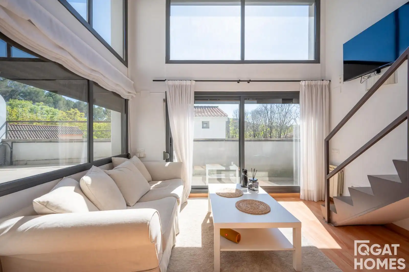 Sala de estar de Piso en venta en Sant Cugat del Vallès con Aire acondicionado, Calefacción y Terraza