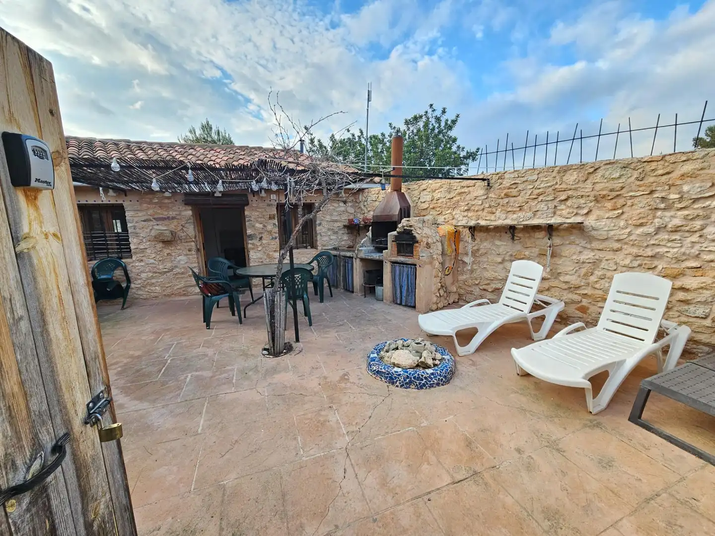 Terrace of Country homes for sale in Chulilla