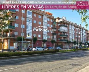 Exterior view of Flat for sale in Torrejón de Ardoz  with Air Conditioner, Heating and Terrace