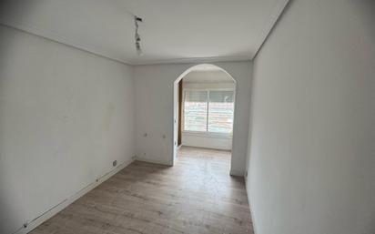 Bedroom of Flat for sale in  Madrid Capital  with Heating, Parquet flooring and Terrace