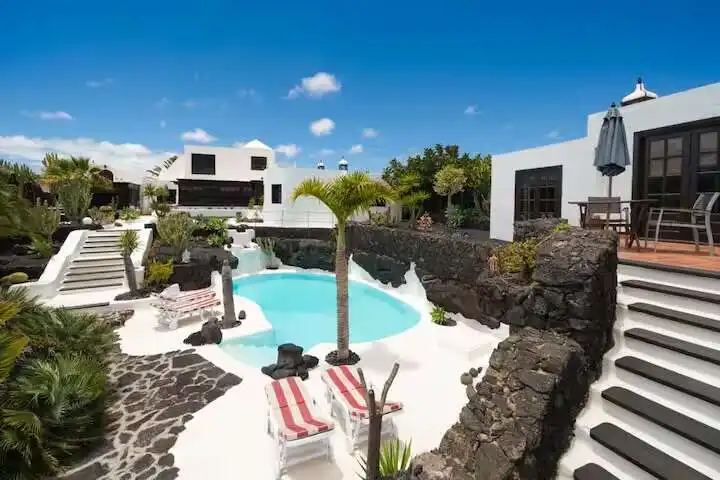 Vista exterior de Casa o chalet en venta en Teguise