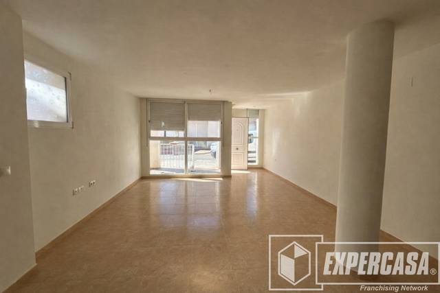Casa adosada en Venta en Calle Miguel Hernández, 13 en Marines