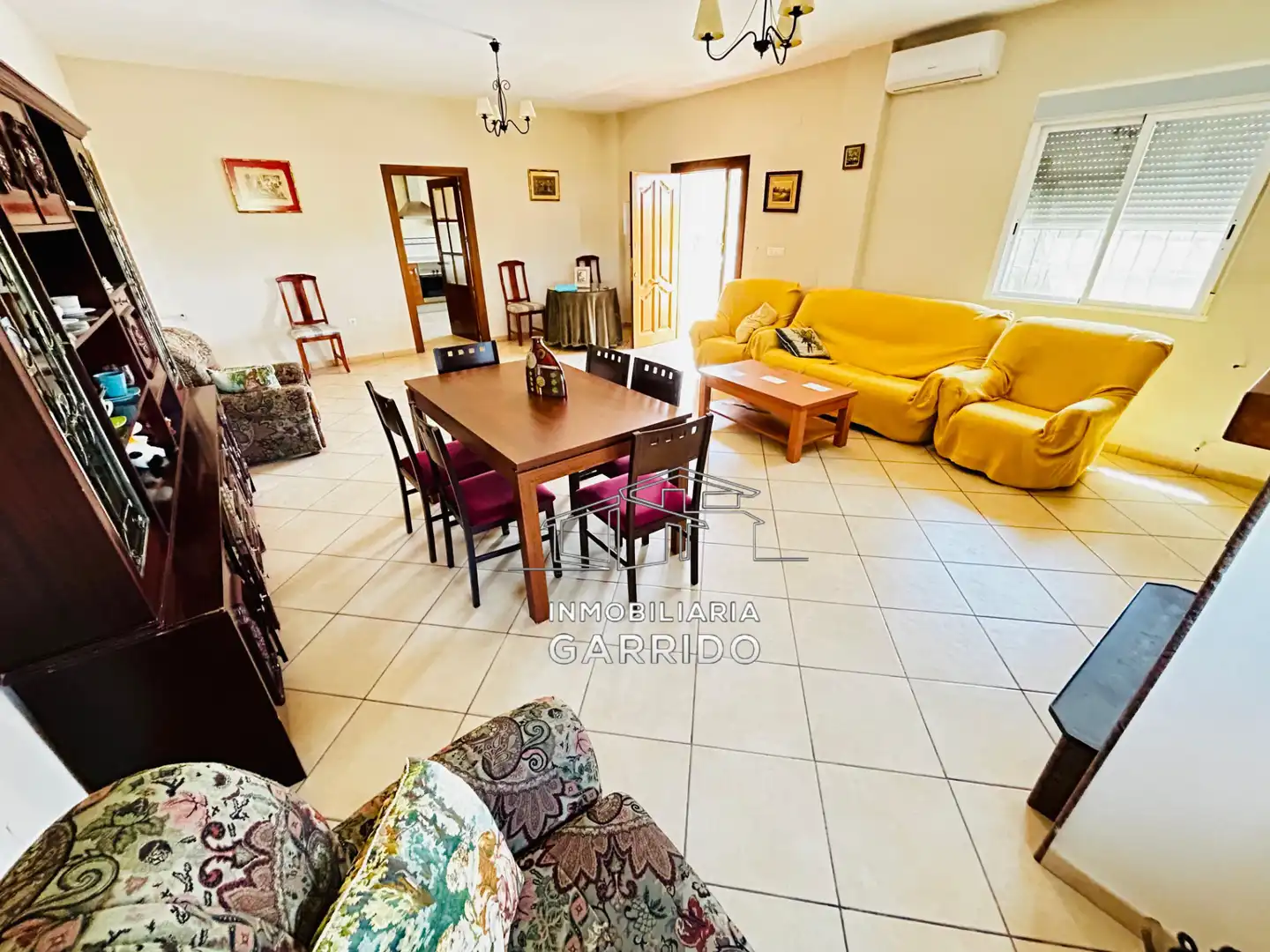Sala de estar de Casa o chalet en venta en Úbeda con Aire acondicionado, Jardín privado y Terraza