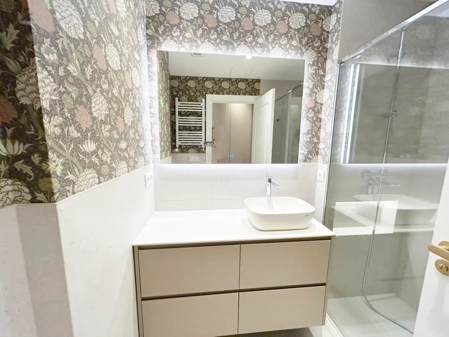 Baño de Piso en venta en Vitoria - Gasteiz con Calefacción, Trastero y Horno