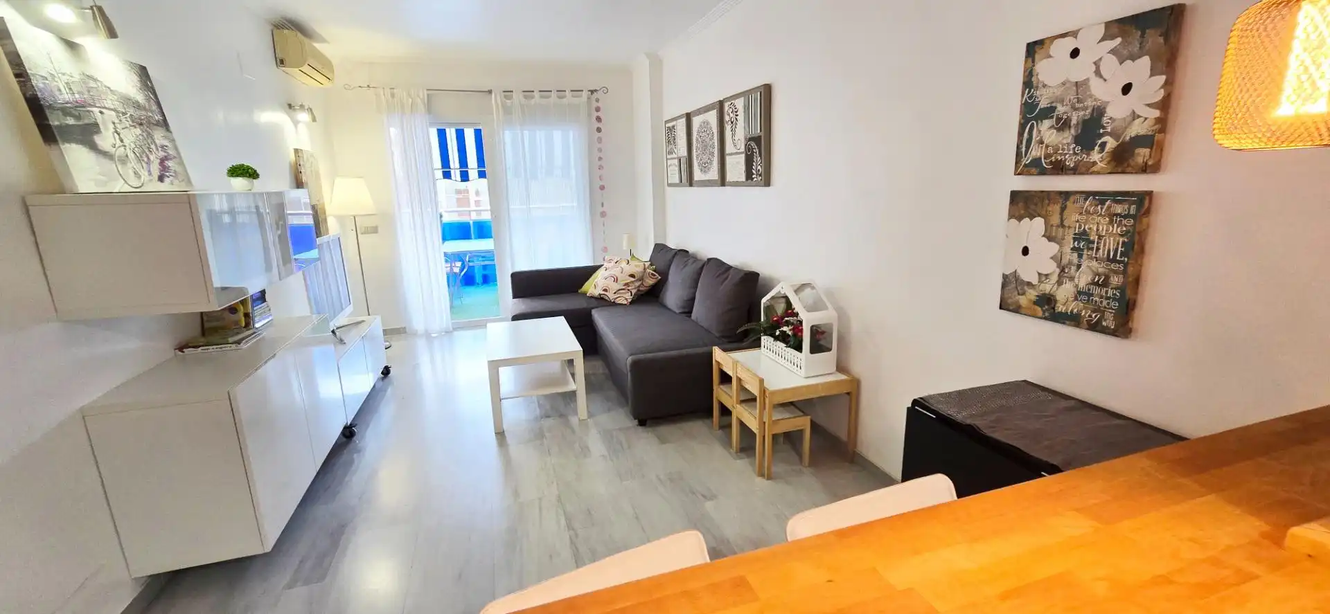 Außenansicht von Wohnungen zur Miete in Villajoyosa / La Vila Joiosa mit Klimaanlage, Privatgarten und Terrasse