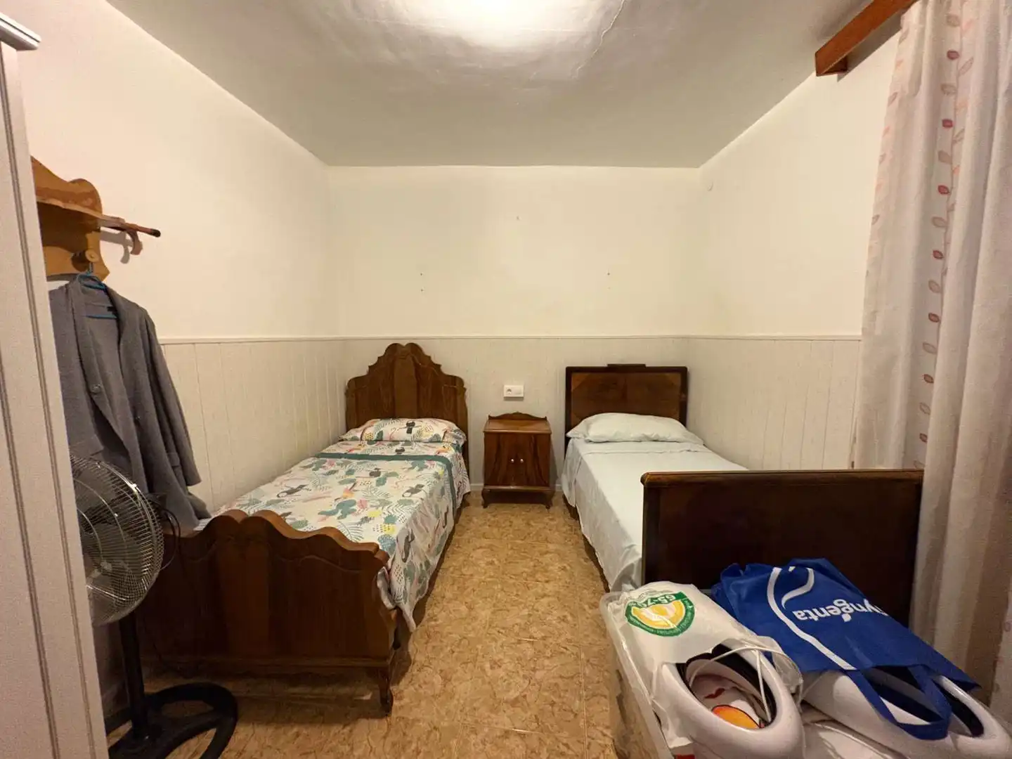 Habitación de Casa adosada en venta en Mula