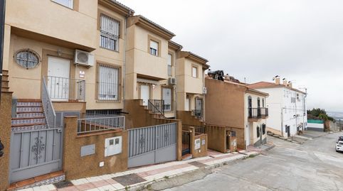 Foto 2 de Casa adosada en venta en Calle de las Eras Altas, 21, Güevéjar, Granada