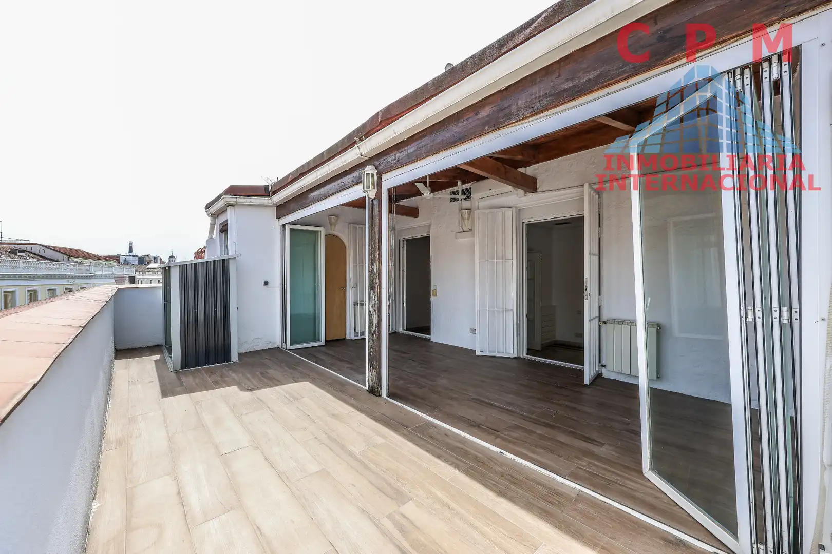 Terrace of Flat for rent in  Madrid Capital  with Air Conditioner, Heating and Parquet flooring