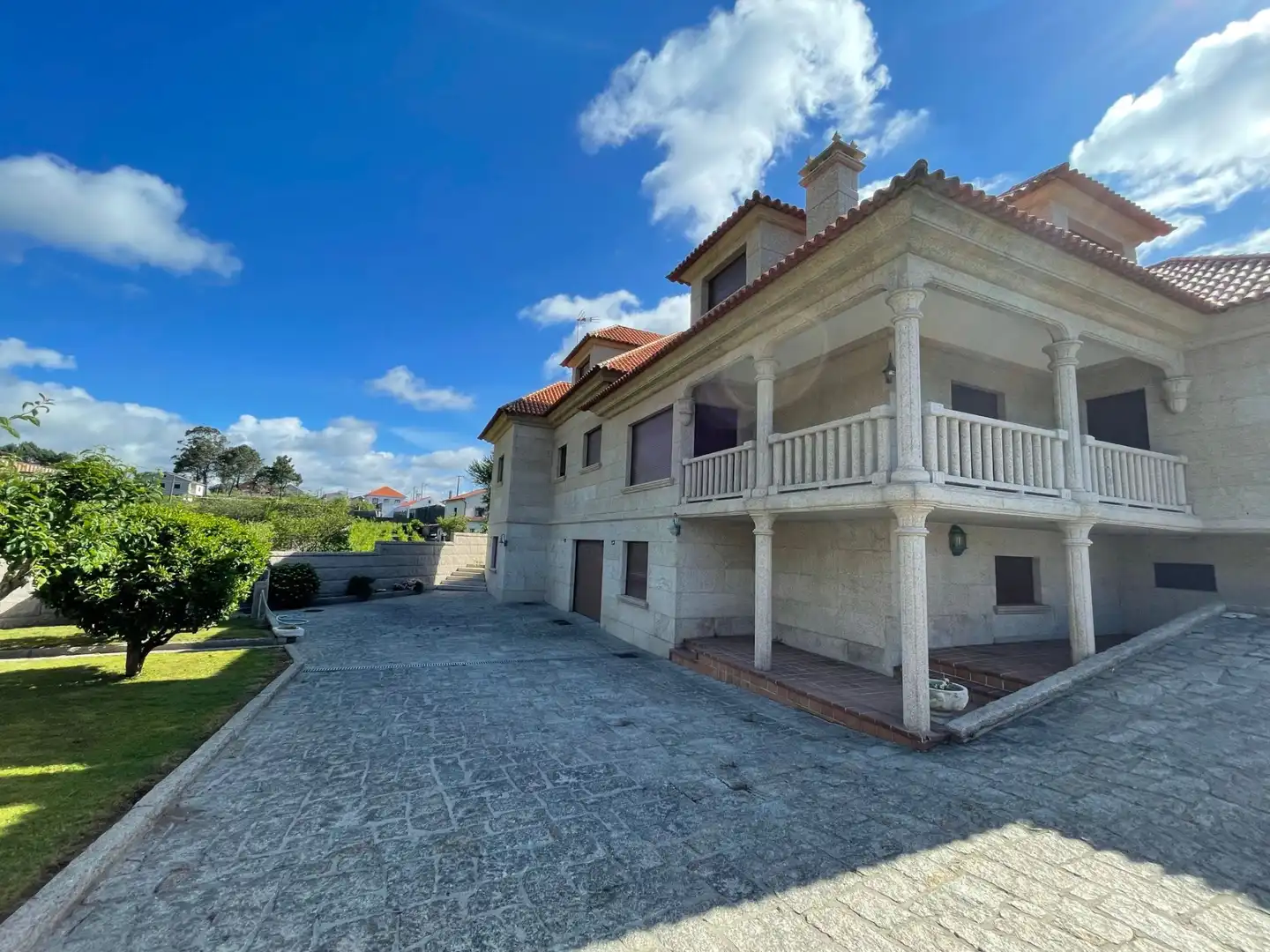 Exterior view of Houses for sale in Meaño  with Private garden, Terrace and Furnished