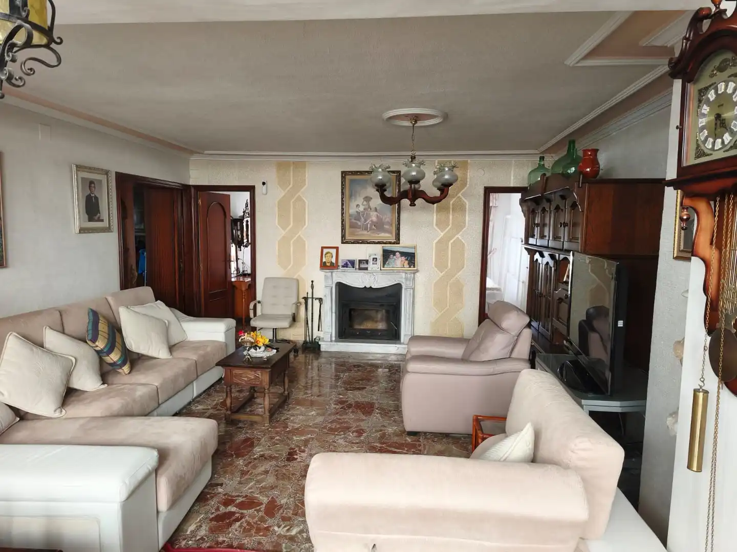 Living room of Houses for sale in San Vicente del Raspeig / Sant Vicent del Raspeig  with Air Conditioner, Private garden and Swimming Pool