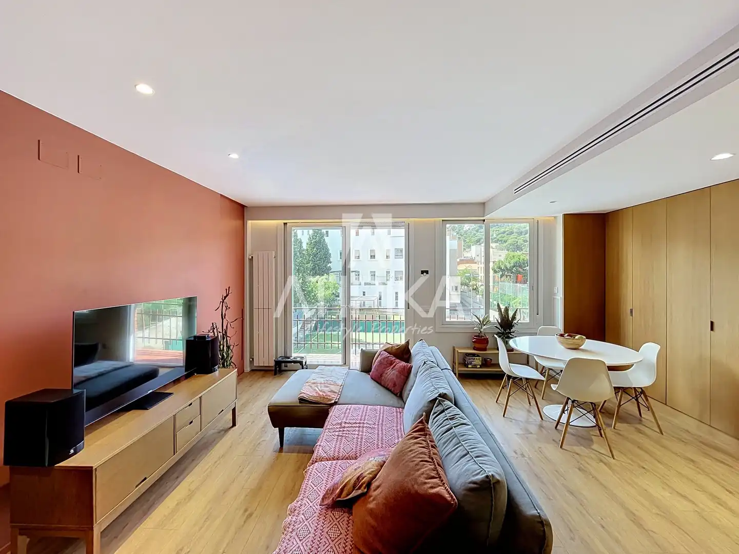 Sala d'estar de Pis en venda en Barcelona amb Aire condicionat, Calefacció i Parquet