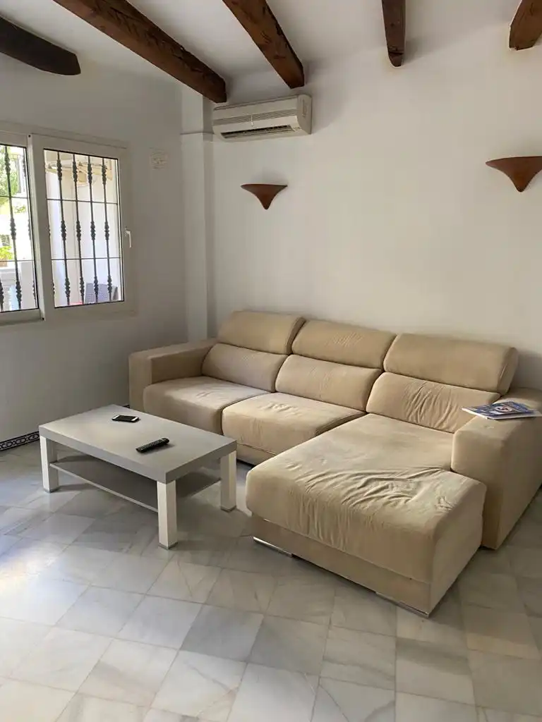 Planta baixa en venda a Avenida Roentgen, Zona los Frutales