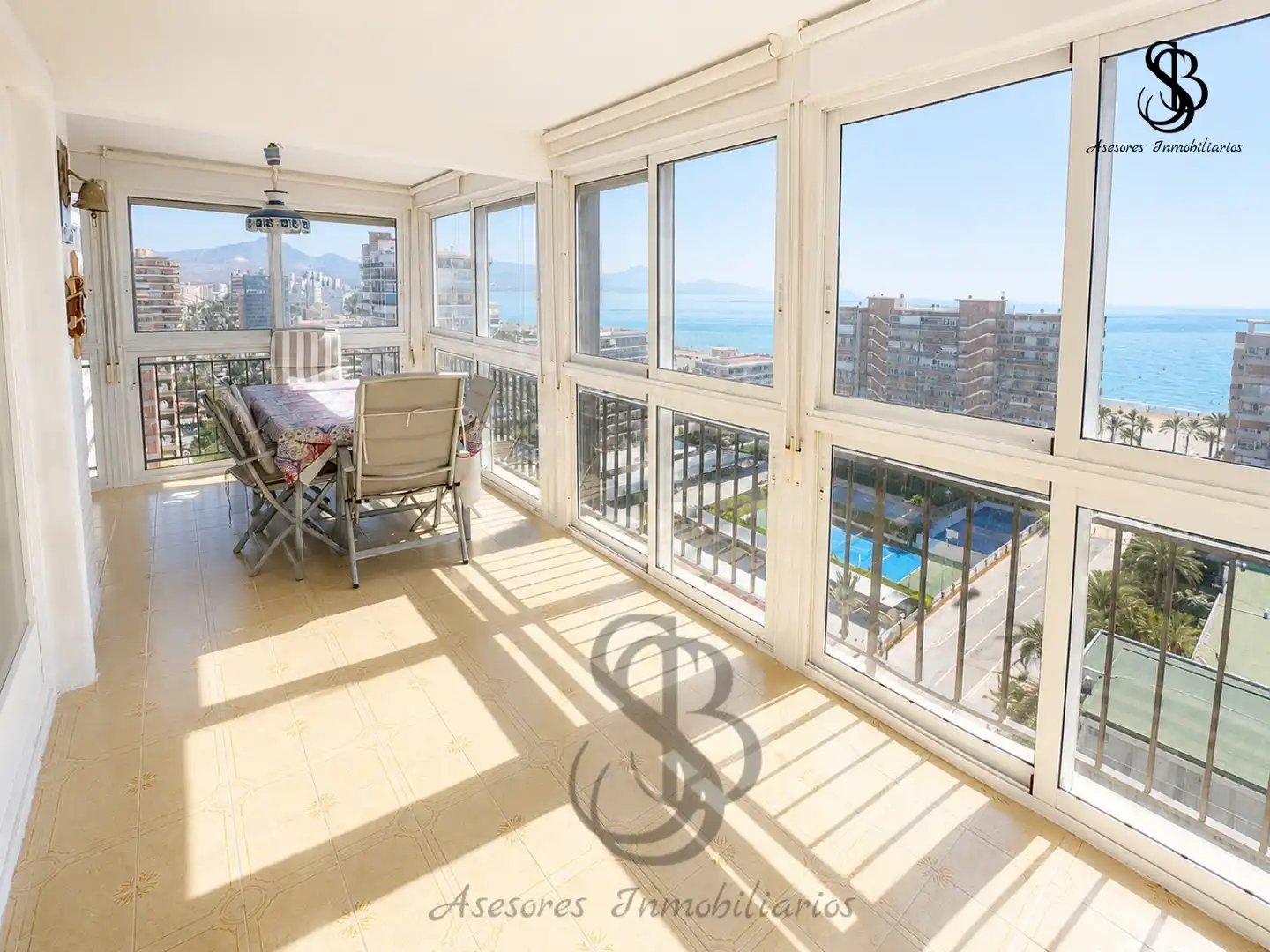 Außenansicht von Wohnungen zum Verkauf in Alicante / Alacant mit Klimaanlage, Heizung und Terrasse