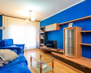Living room of Flat for sale in Parres