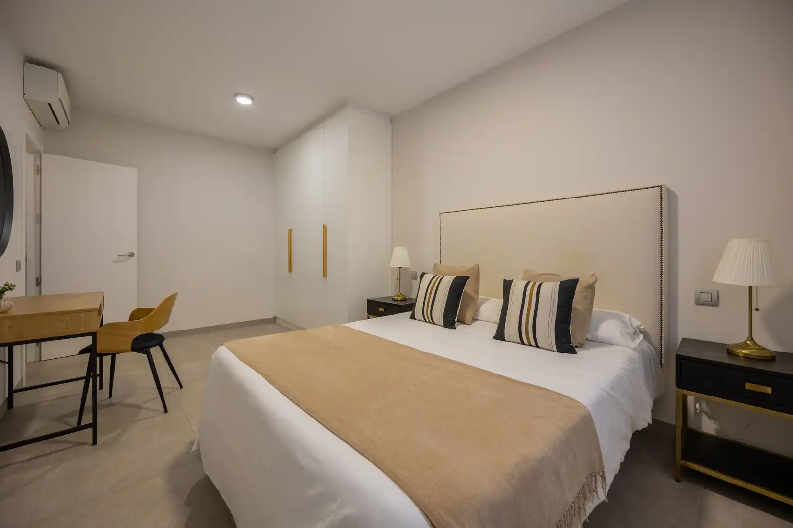 Bedroom of Flat for rent in Las Palmas de Gran Canaria  with Air Conditioner and Furnished