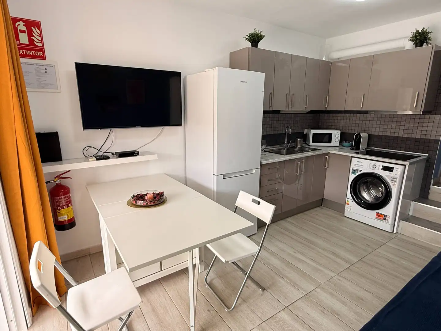 Cocina de Dúplex en venta en San Bartolomé de Tirajana con Jardín privado, Terraza y Amueblado