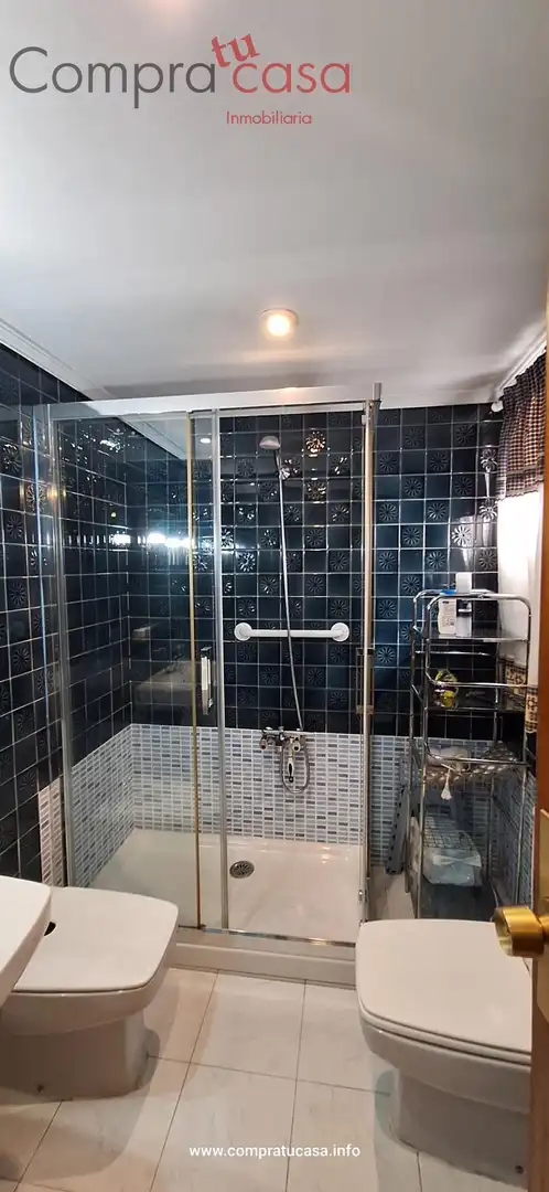 Bathroom of Attic for sale in Segovia  with Heating, Parquet flooring and Terrace