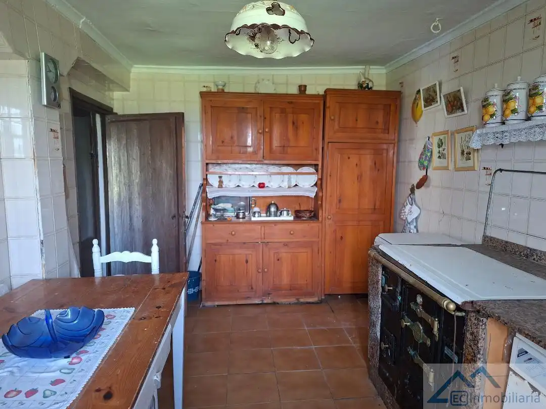 Cuina de Casa adosada en venda en Bareyo amb Terrassa, Traster i Moblat