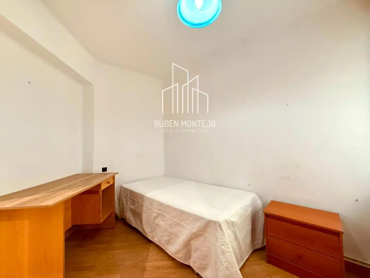 Bedroom of Flat for rent in Salamanca  with Heating, Terrace and Furnished