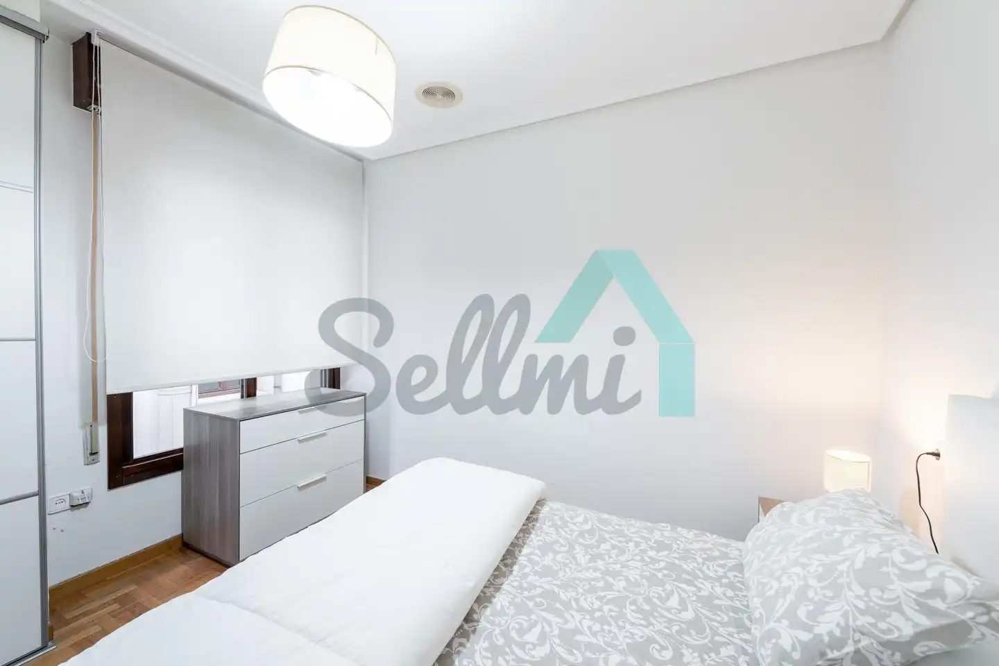 Bedroom of Flat for rent in Gijón   with Heating, Parquet flooring and Furnished