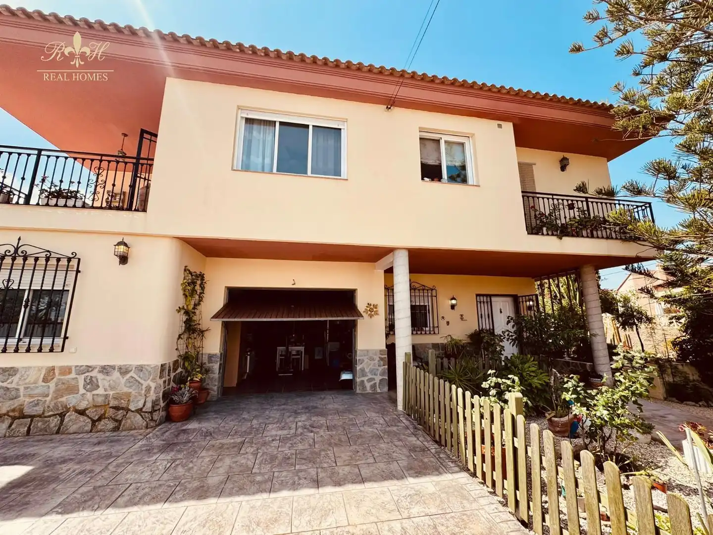 Exterior view of Houses for sale in L'Alfàs del Pi  with Air Conditioner, Heating and Terrace