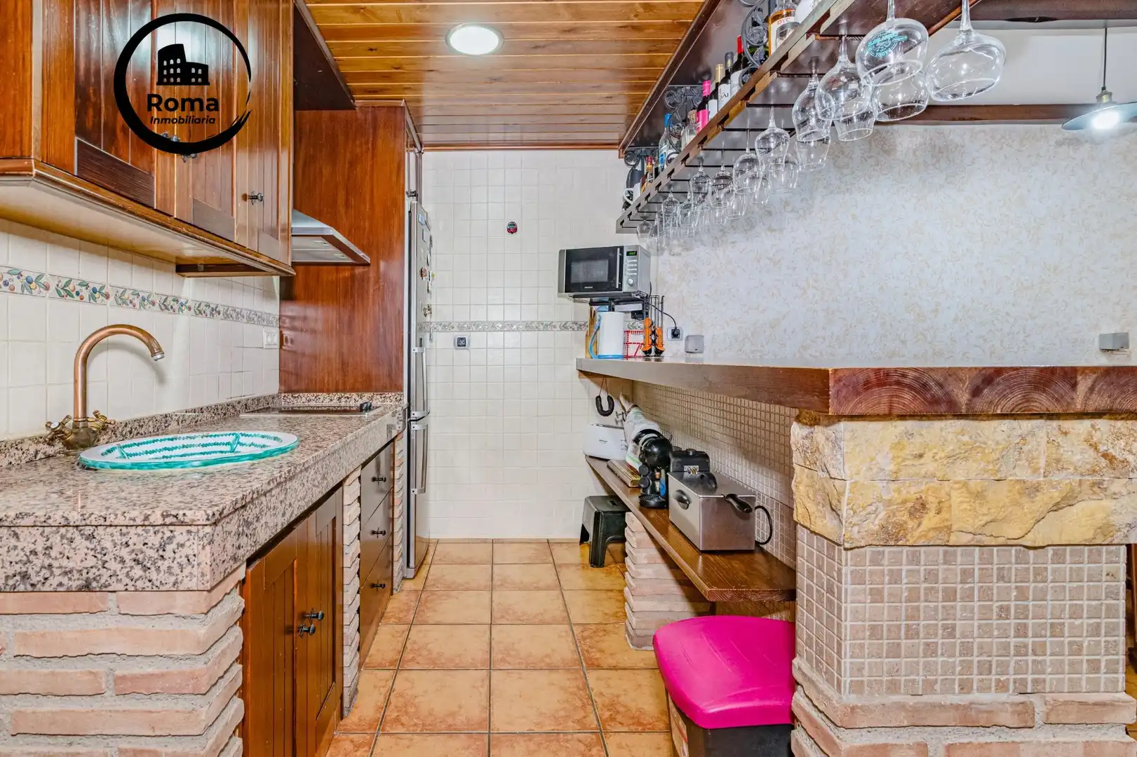 Cocina de Casa adosada en venta en La Zubia con Aire acondicionado, Calefacción y Piscina