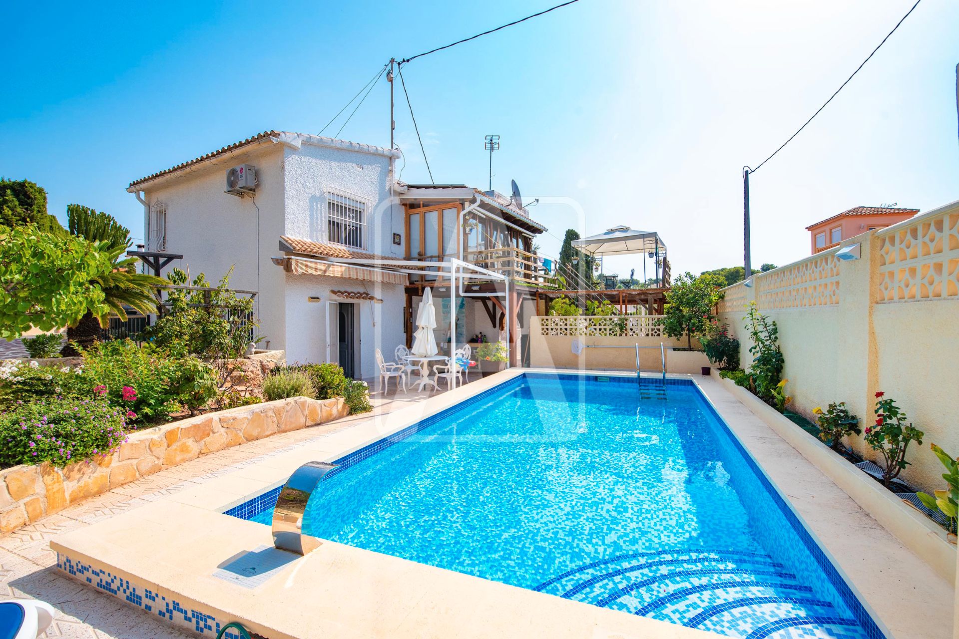 Piscina de Casa o xalet en venda en Calpe / Calp amb Aire condicionat, Calefacció i Jardí privat