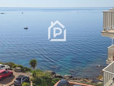 Appartamento con piscina in vendita a De Canyelles