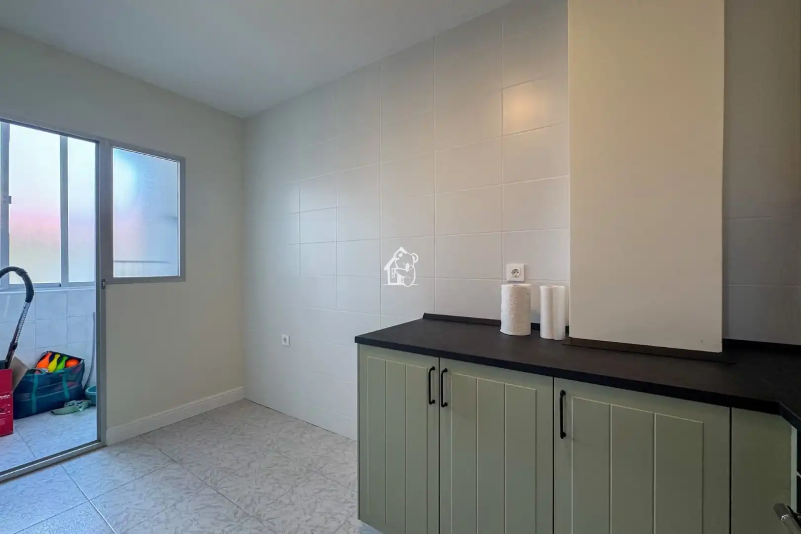 Cocina de Apartamento de alquiler en San Miguel de Salinas con Horno y Lavadora
