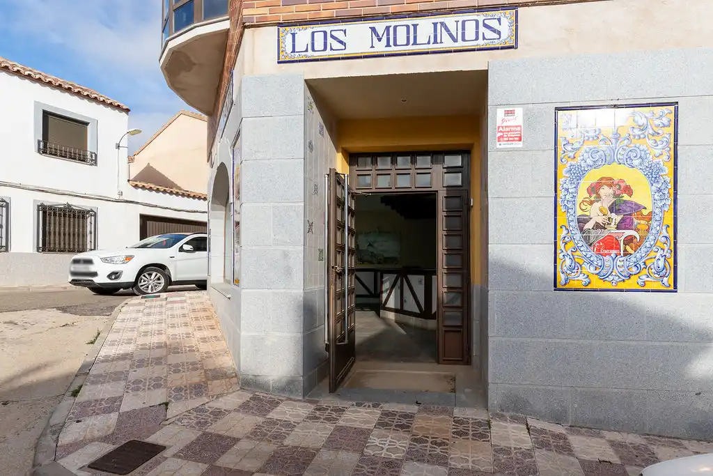 Business premises for sale in C/ Noliva, imagen 5