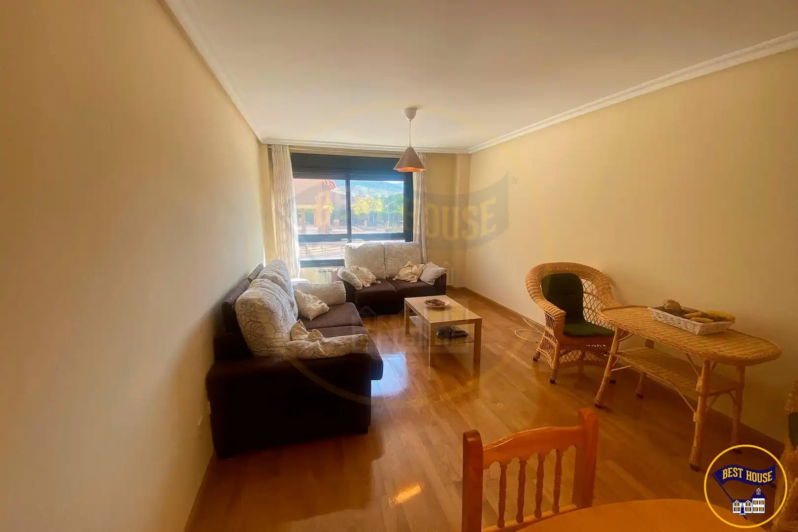 Living room of Flat for sale in Cuenca  with Heating, Terrace and Storage room