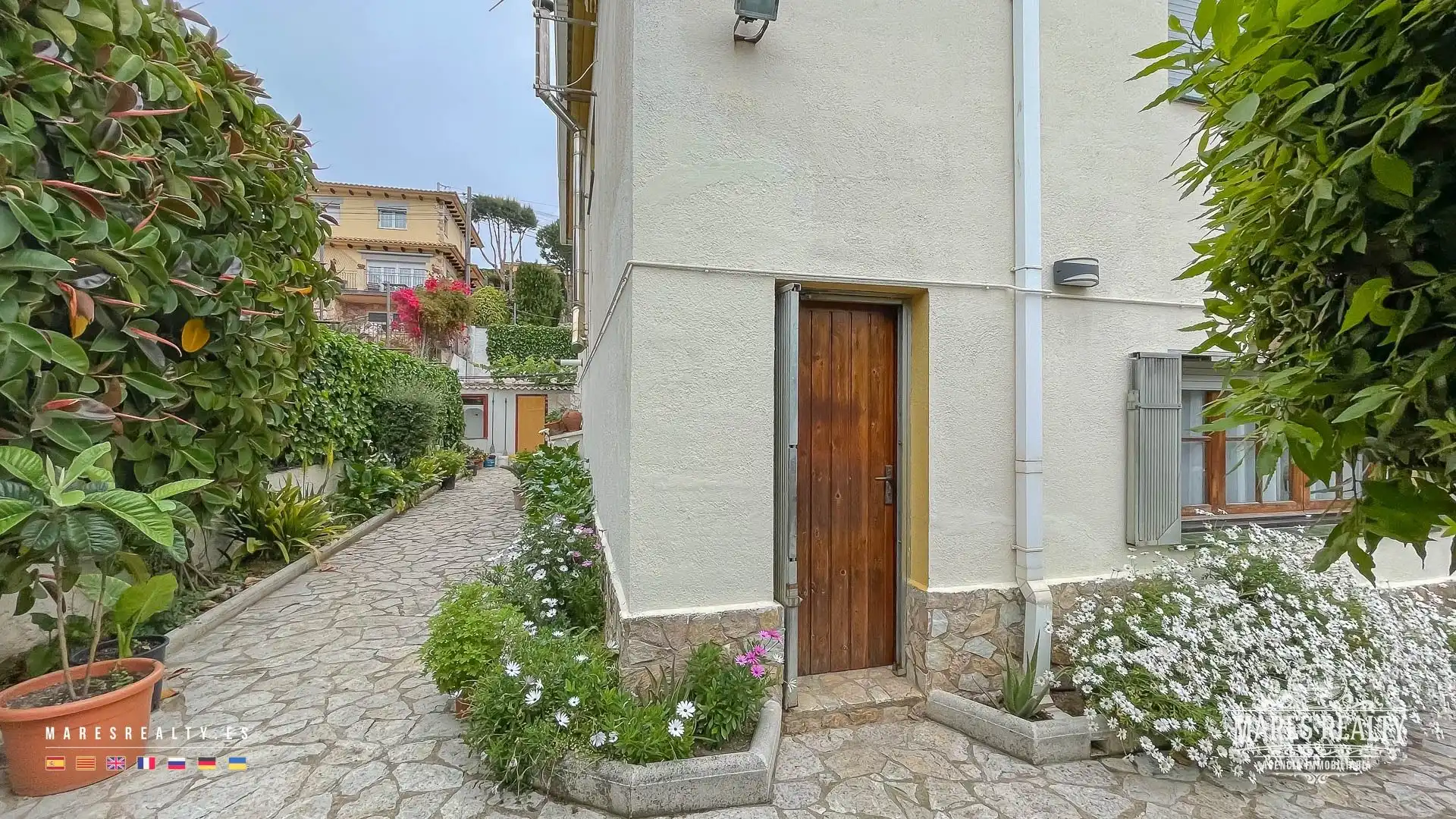 Vista exterior de Casa o xalet en venda en Lloret de Mar amb Calefacció, Jardí privat i Terrassa