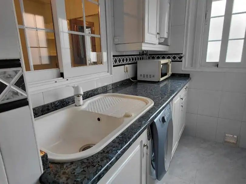 Cocina de Piso en venta en  Madrid Capital con Aire acondicionado, Terraza y Balcón