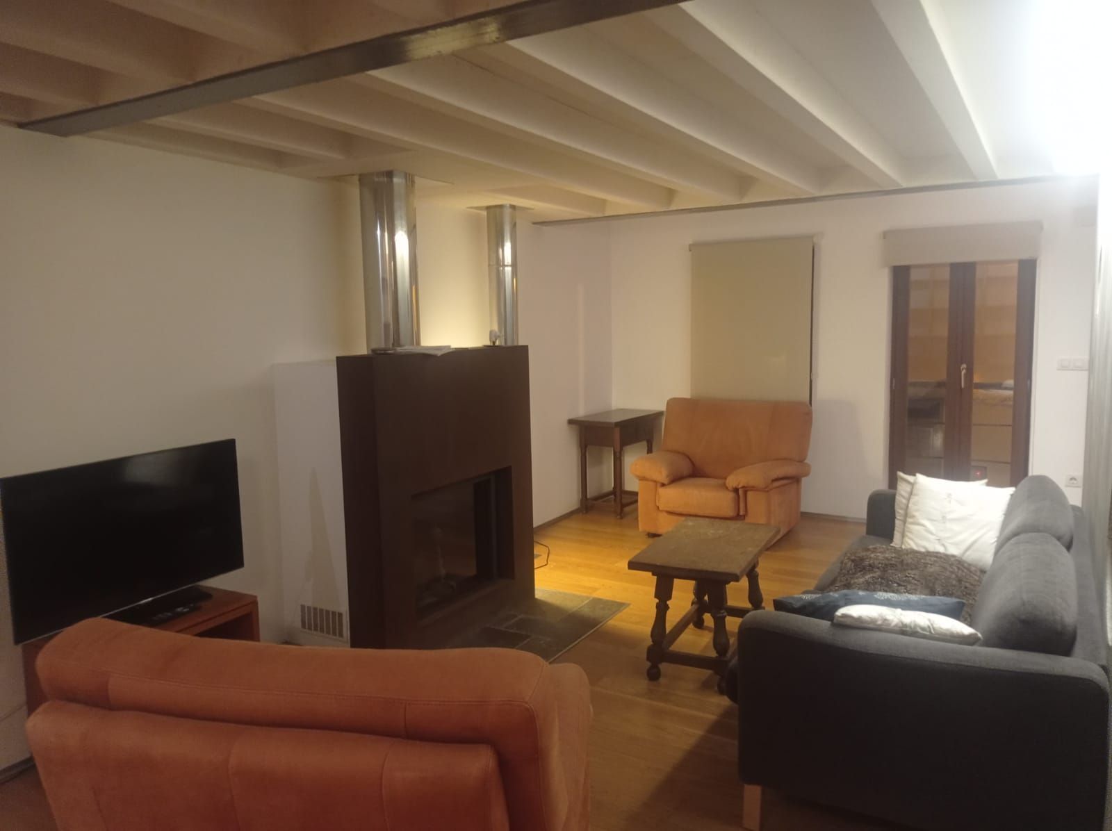 Sala d'estar de Casa o xalet en venda en Mañón amb Calefacció
