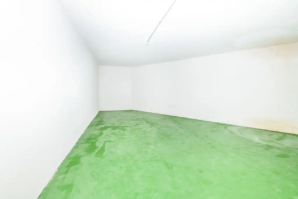 Garage for sale in Sopela
