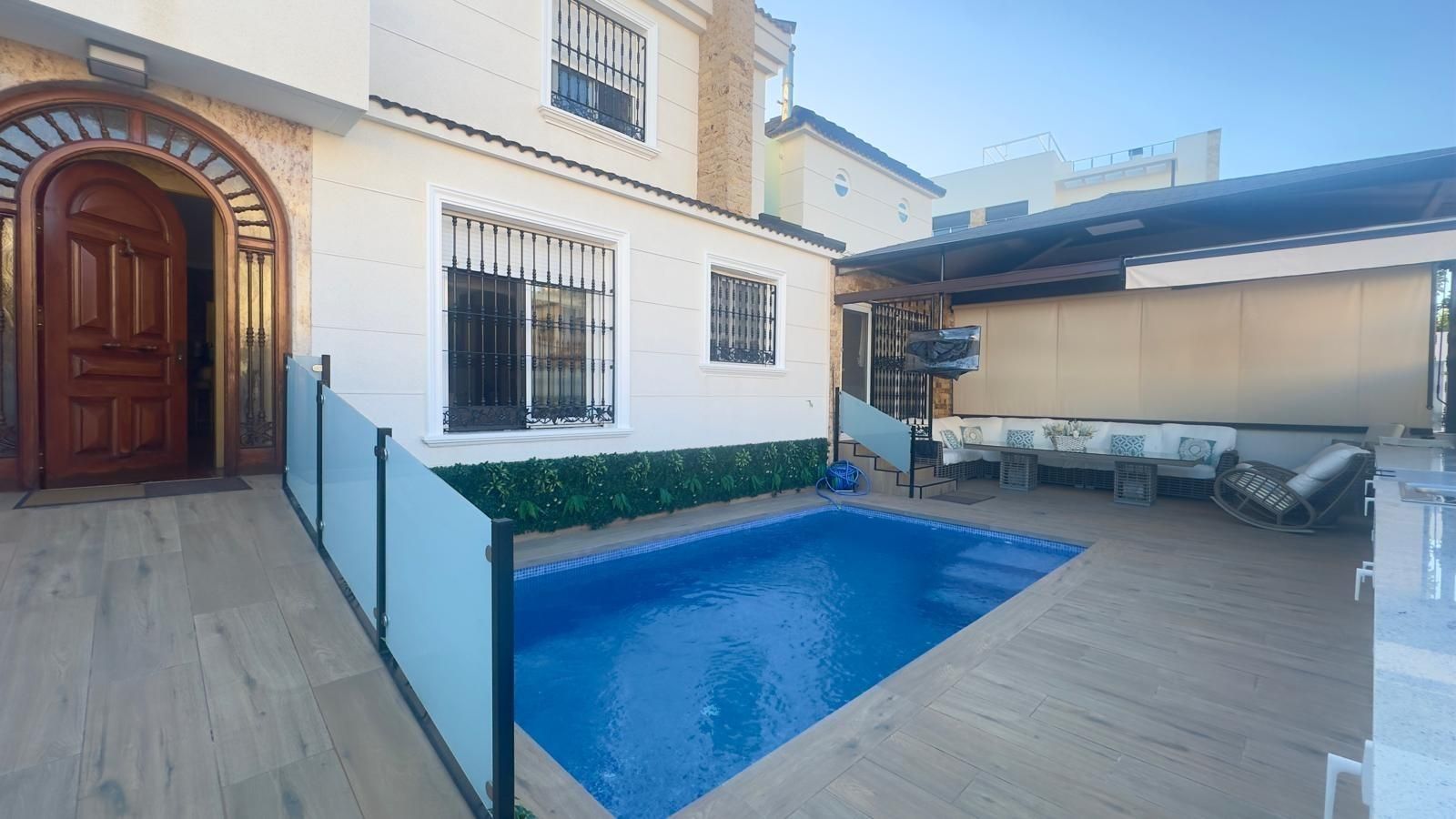 Swimming pool of Single-family semi-detached for sale in Orihuela  with Swimming Pool