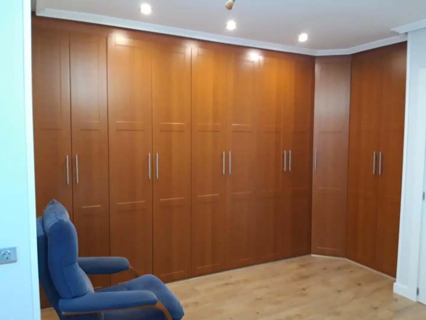 Habitación de Apartamento de alquiler en Oviedo  con Calefacción y Amueblado