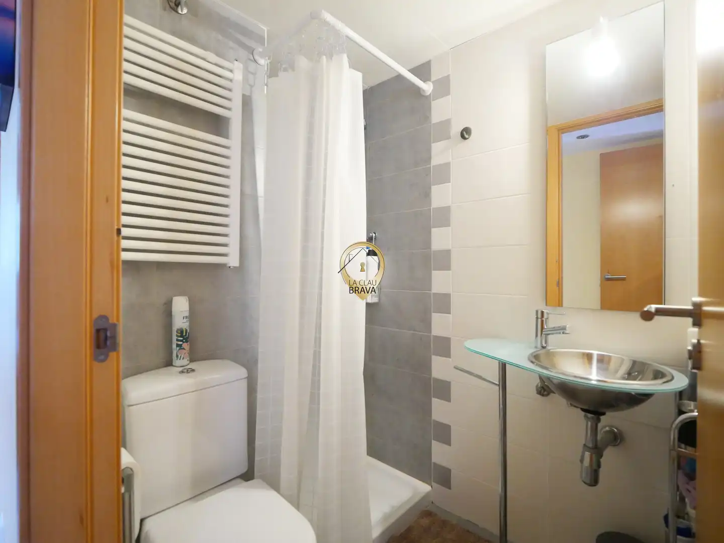Bathroom of Flat for sale in Sant Feliu de Guíxols  with Air Conditioner, Heating and Terrace