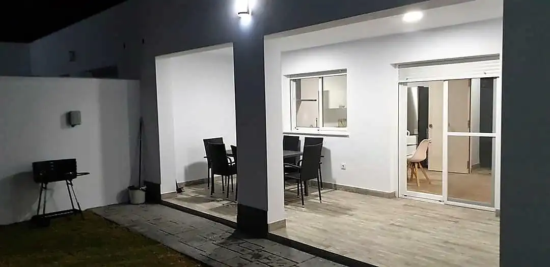 Casa a schiera con piscina in affitto a Núcleo urbano, imagen 8